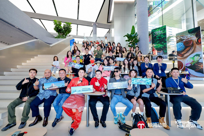 在华为旗舰店邂逅马来风光，'旅寻计划‘再启航！