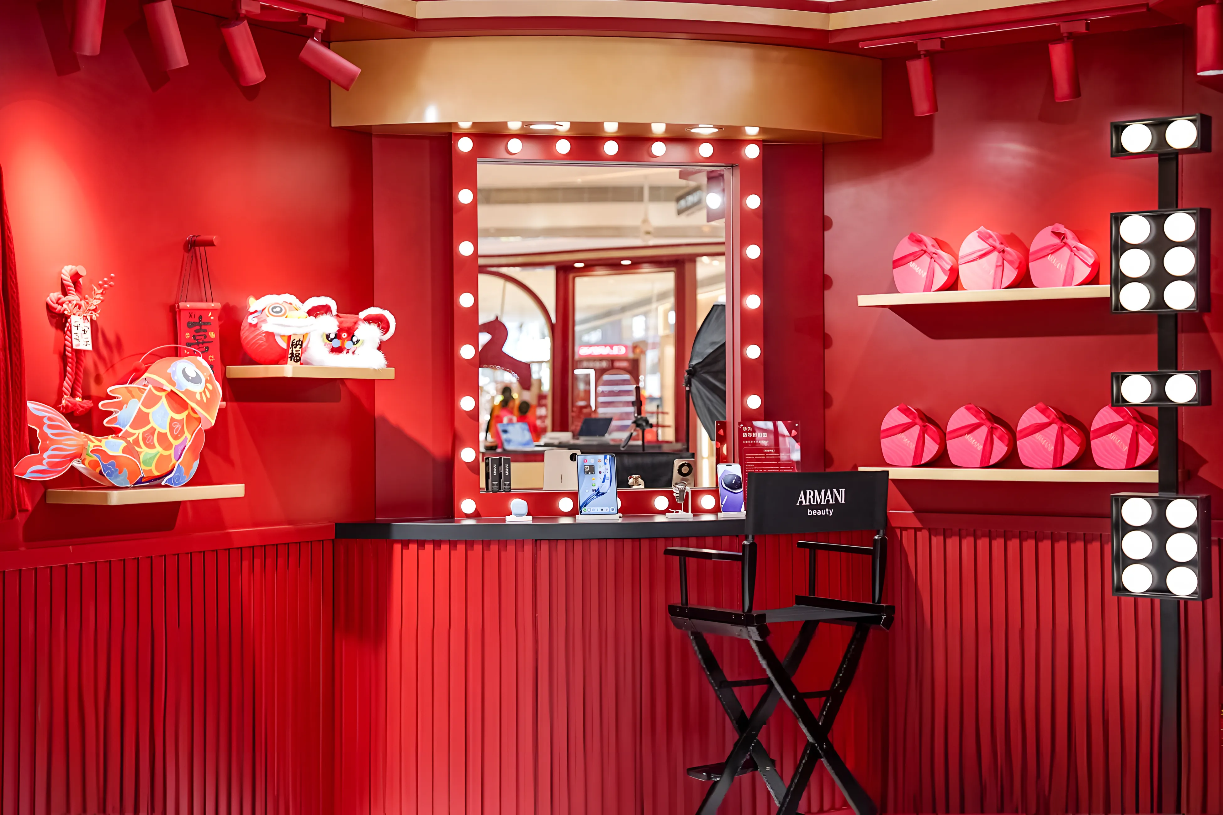 跨界迎新，美与科技相约|鲸鸿动能携手阿玛尼美妆打造沉浸式春节体验