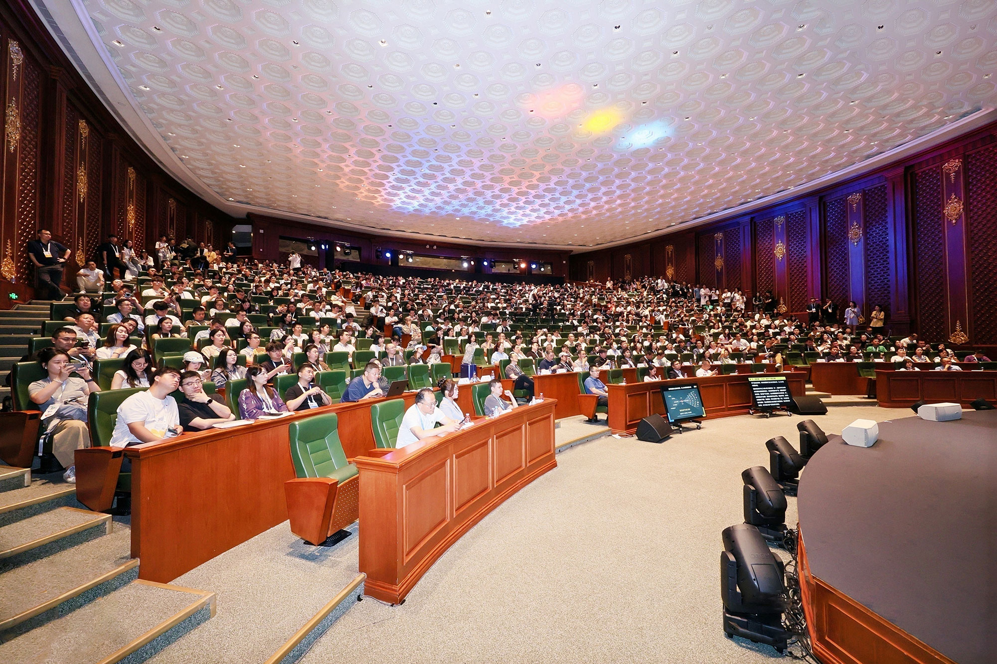 四、与伙伴同行：生态共建确定性增长